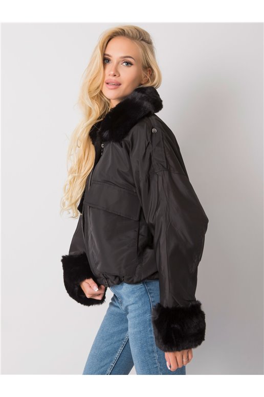 Striukė-NM-KR-P-21-7915.96P-juoda