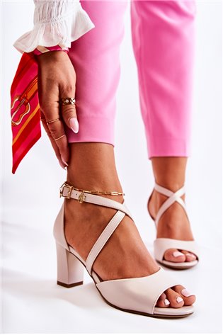 Odiniai sandalai ant baro Beige Damess