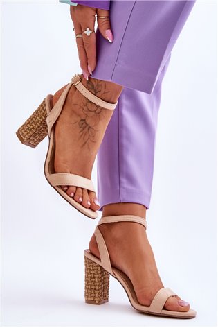 Zomšiniai sandalai Ant A Braided Heel Smėlio spalvos Selila