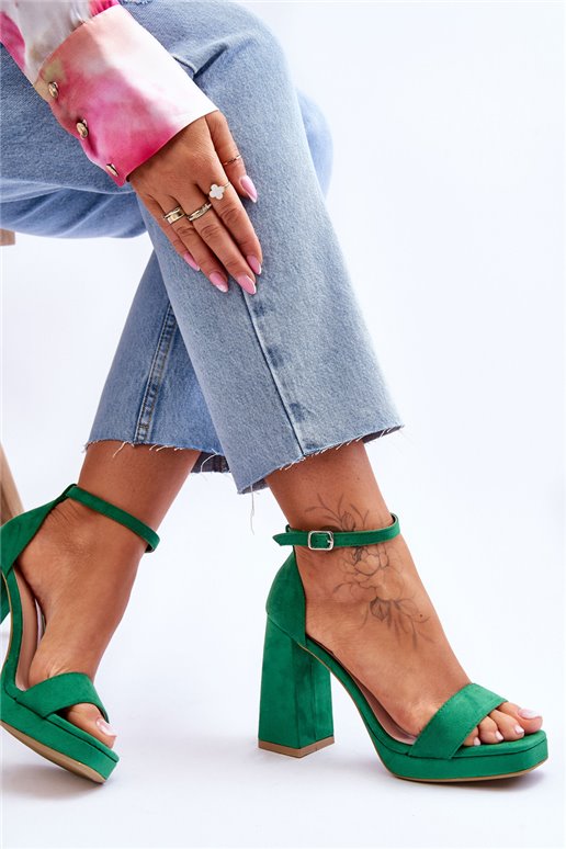 Madingi zomšiniai kvadratiniai aukštakulniai sandalai Green Merila