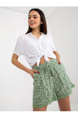 Šortai, pistacijos