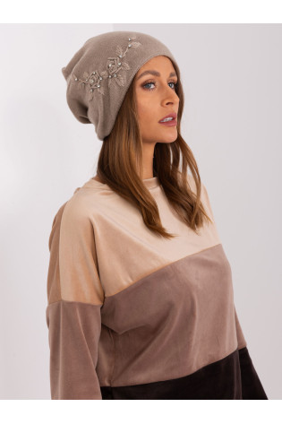Kepurė, tamsiai smėlio spalvos