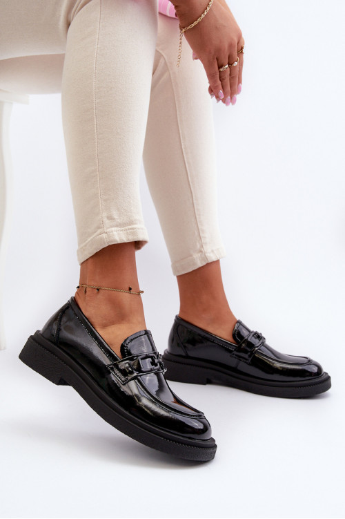 Moteriški lakinės odos mokasinai Black Keelana