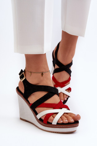 Juodi Ellen Strappy Wedge sandalai