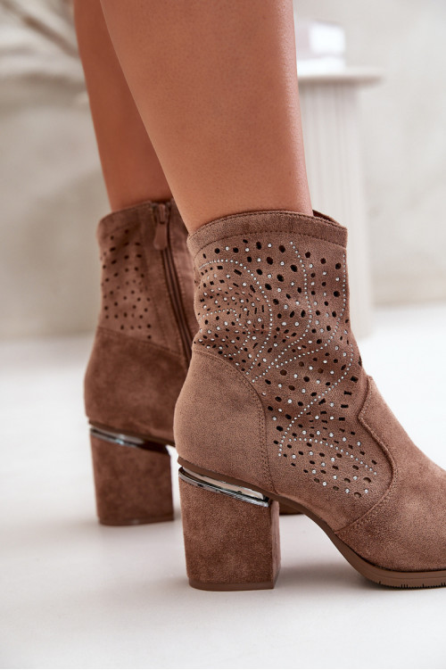 Dekoruoti ažūriniai moteriški kulkšnies batai iš Eco Suede Brown S.Barski HY42-029