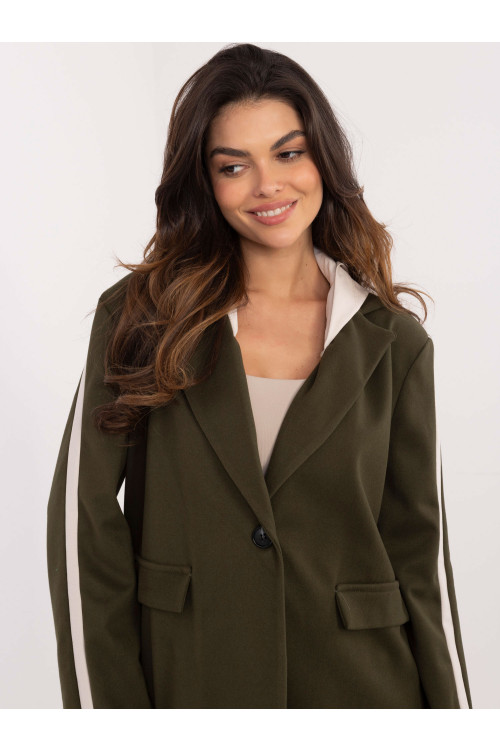 Striukė, chaki