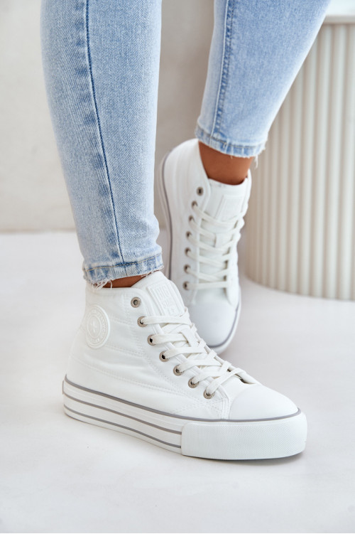 Moteriški izoliuoti sportbačiai ant platformos OO274A473 balti