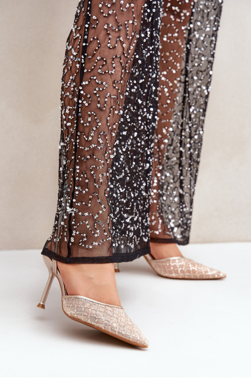 „Peep Toe“ stiletai, dekoruoti „Glitter Gold Berilae“.