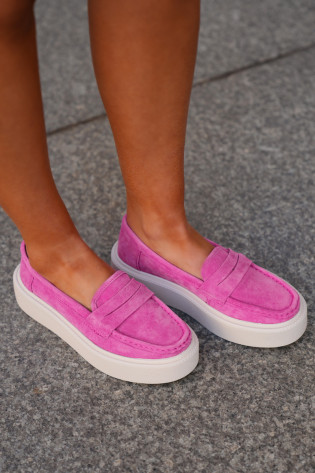 Moteriški zomšiniai mokasinai ant platformos Vinceza 79535 Fuchsia 2