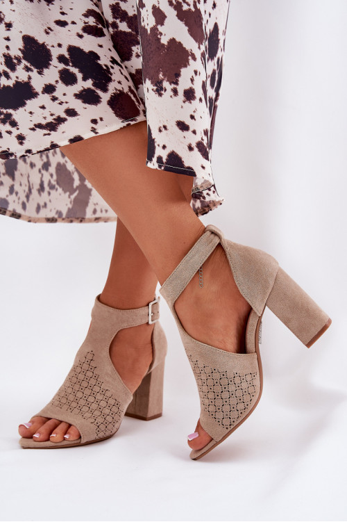 Sandalai su ažūriniu raštu ant blokinio kulno Eco Suede Beige Helori