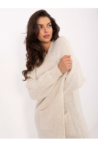 Šviesiai smėlio spalvos megztinis