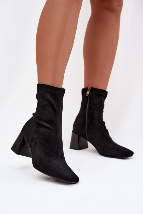 Moteriški aulinukai iki kulkšnių iš ekologiškos zomšos „Olianne“
